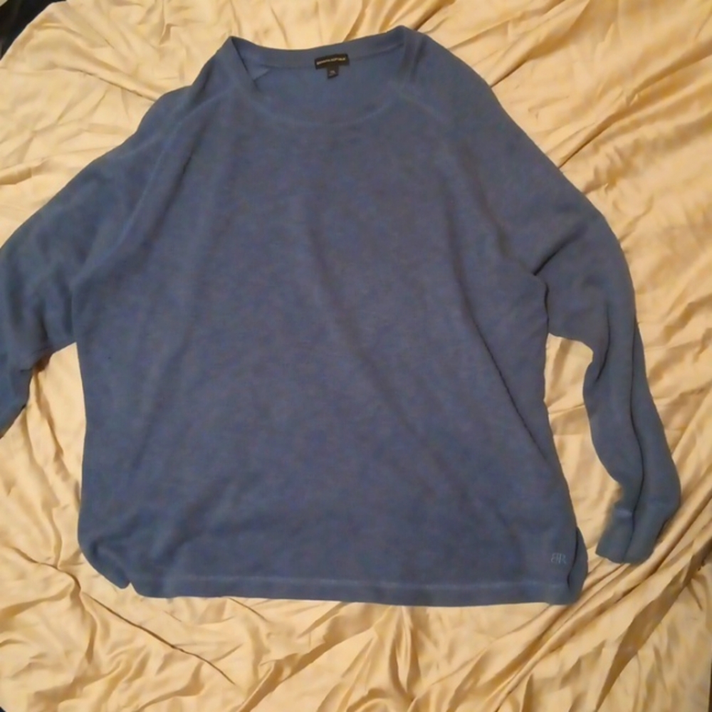 To short. Cool light Navy Blue color XXL